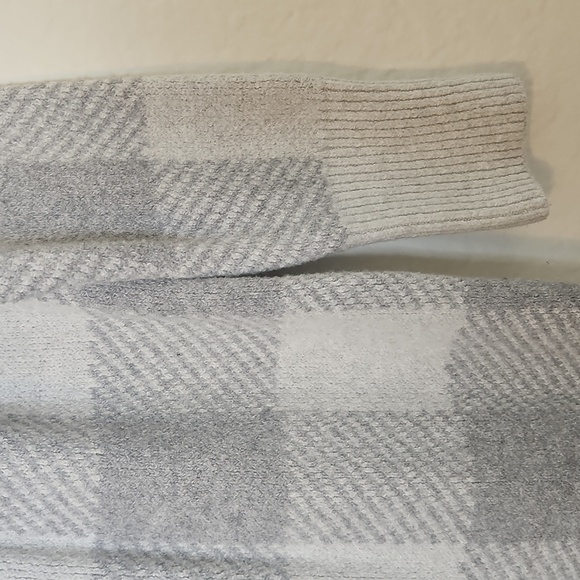 ✨ William Rast Gray Plaid Open Front Cardigan Sweater M – Cozy Longline Layer - Picture 4 of 6